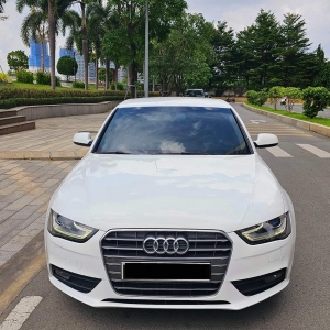 Bán xe Audi A4 Cũ Màu Trắng-Ghế Đen Model 2014