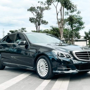 Bán xe Mercedes E200 Cũ, Màu Đen-Ghế Đen, Model 2015